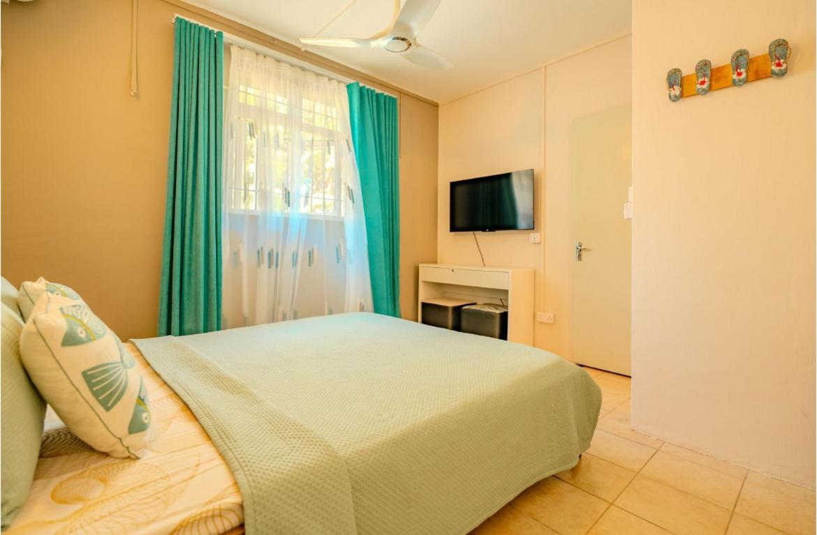 Pereybere Beach Paradise 4 Bedroom Apt מראה חיצוני תמונה